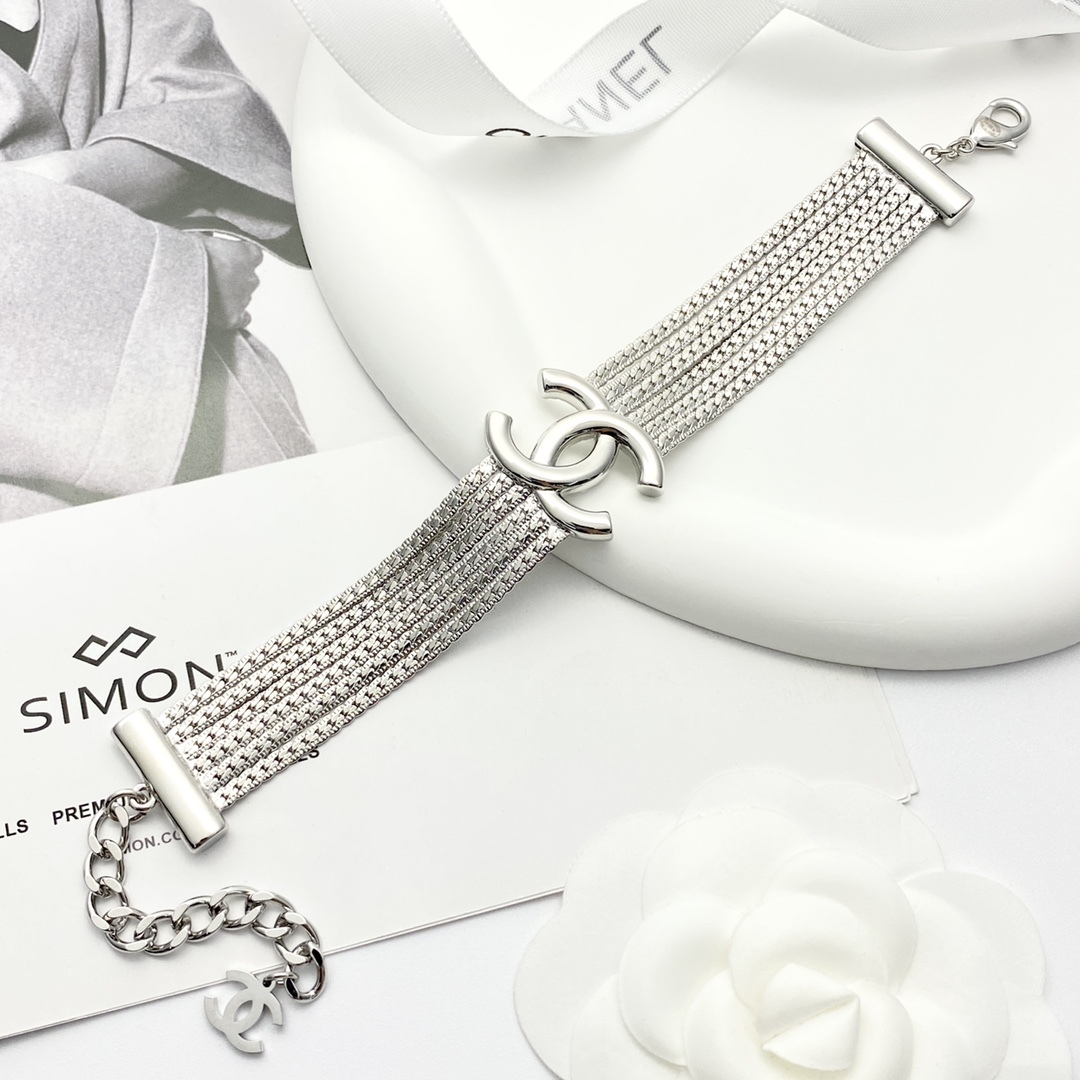 C style Bracelet
