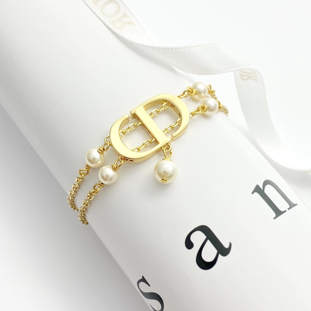 D style Bracelet