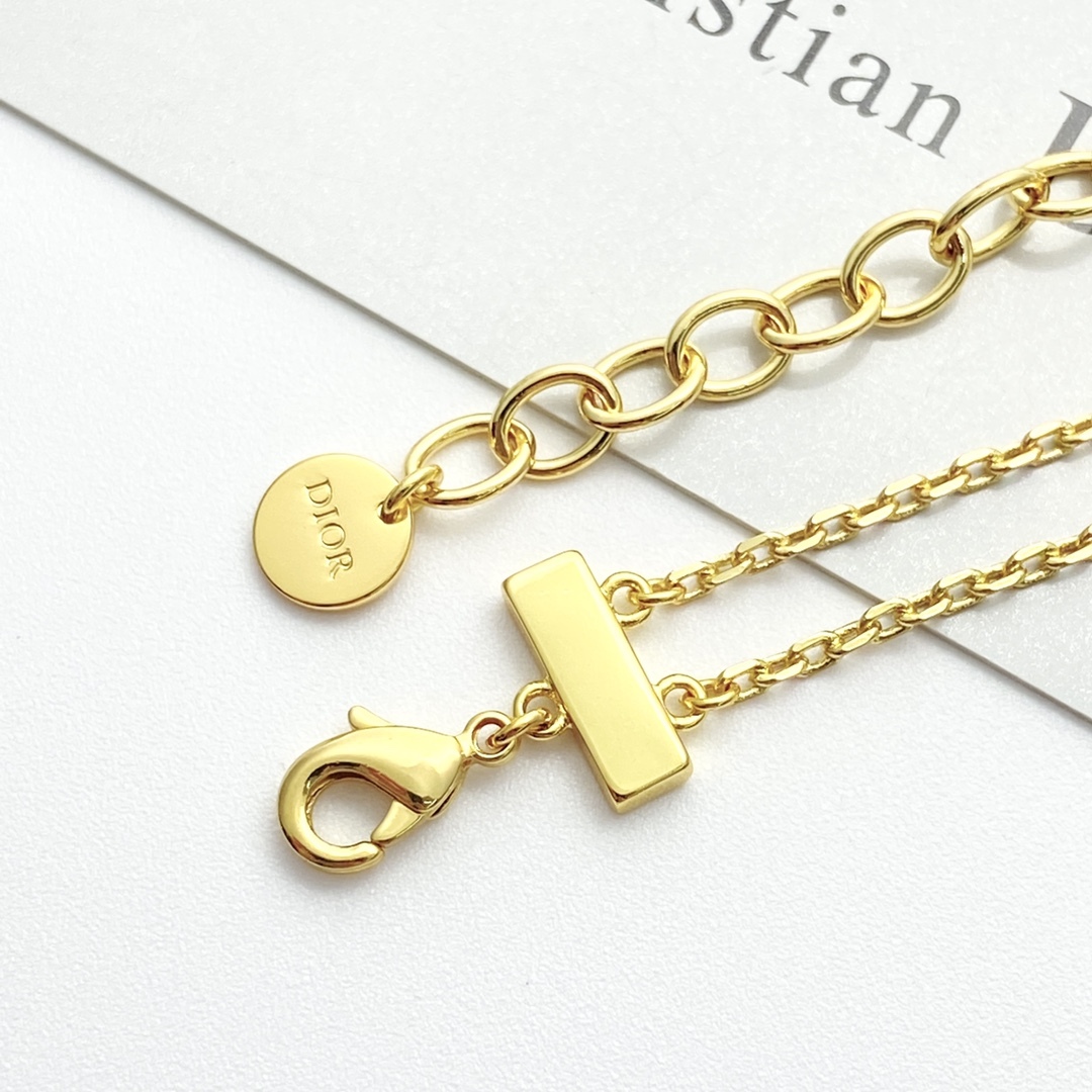D style Bracelet