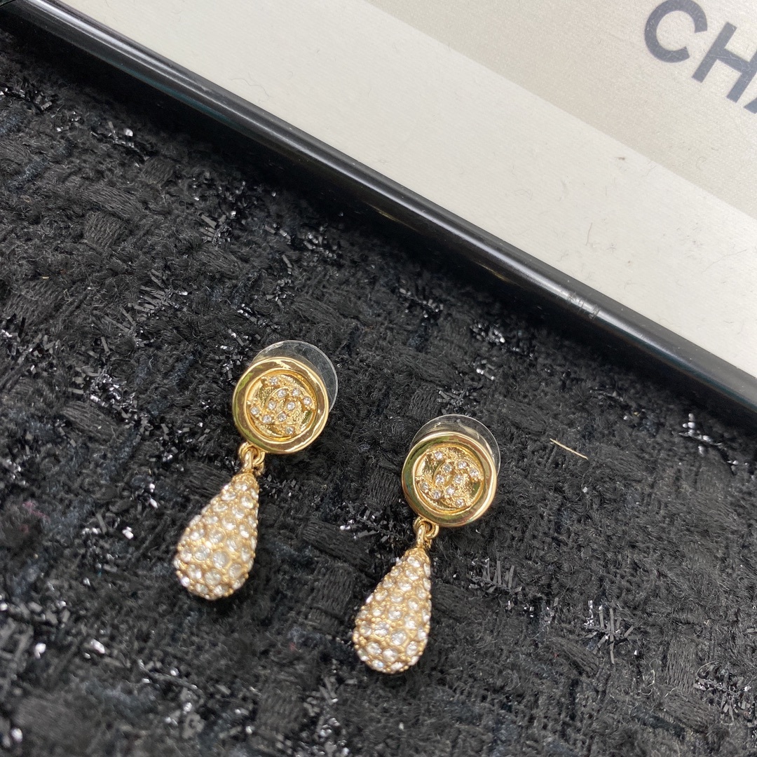 C style earrings