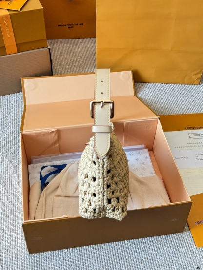 Raffia Straw Outline Bag 18*12cm