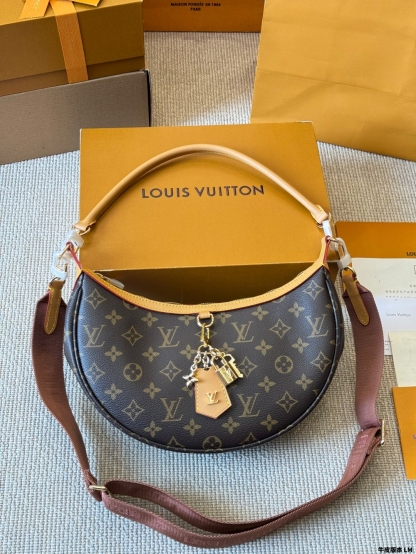 Cowhide shoulder bag 25*15cm