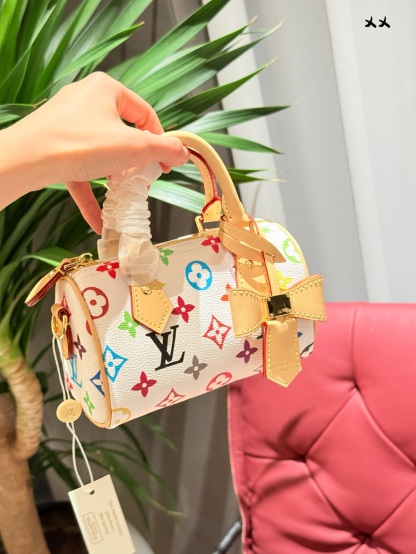 White small pillow bag 16cm