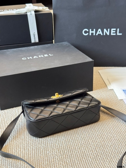 Handmade flap bag19*12cm