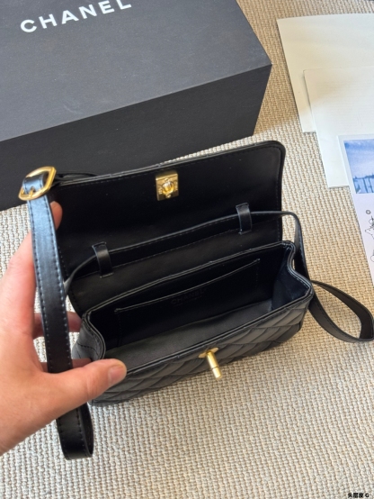 Handmade flap bag19*12cm