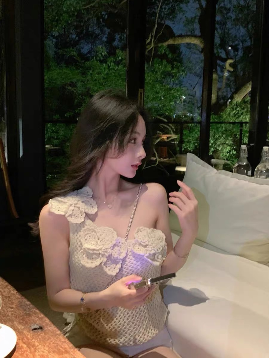 Off-shoulder knit top