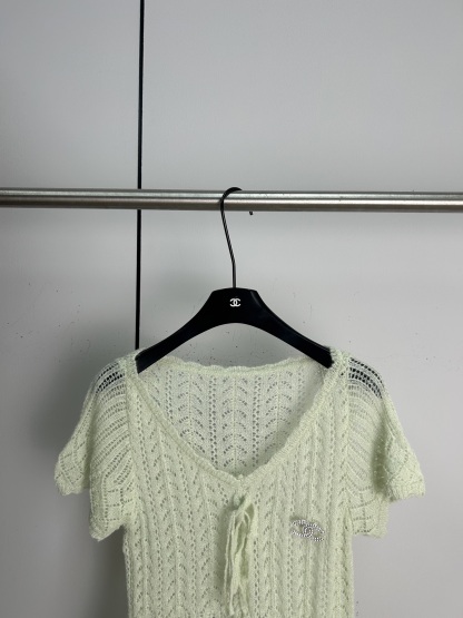 Knitted tops
