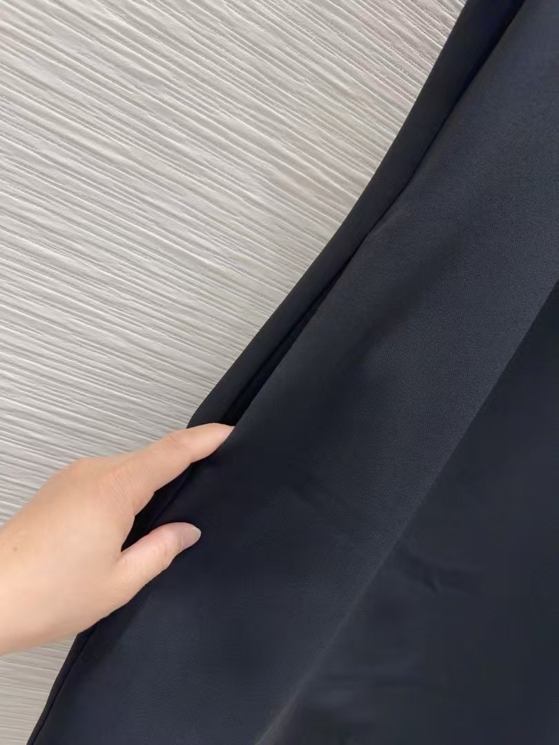Double collar skirt