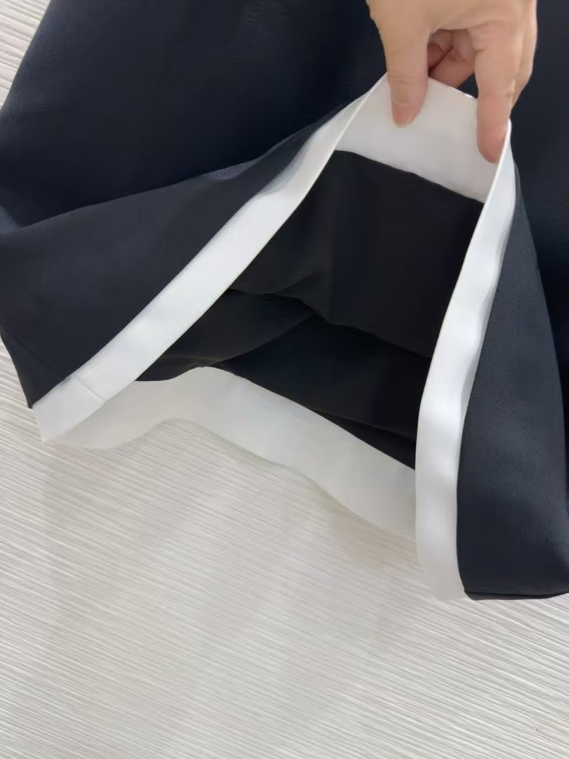 Double collar skirt