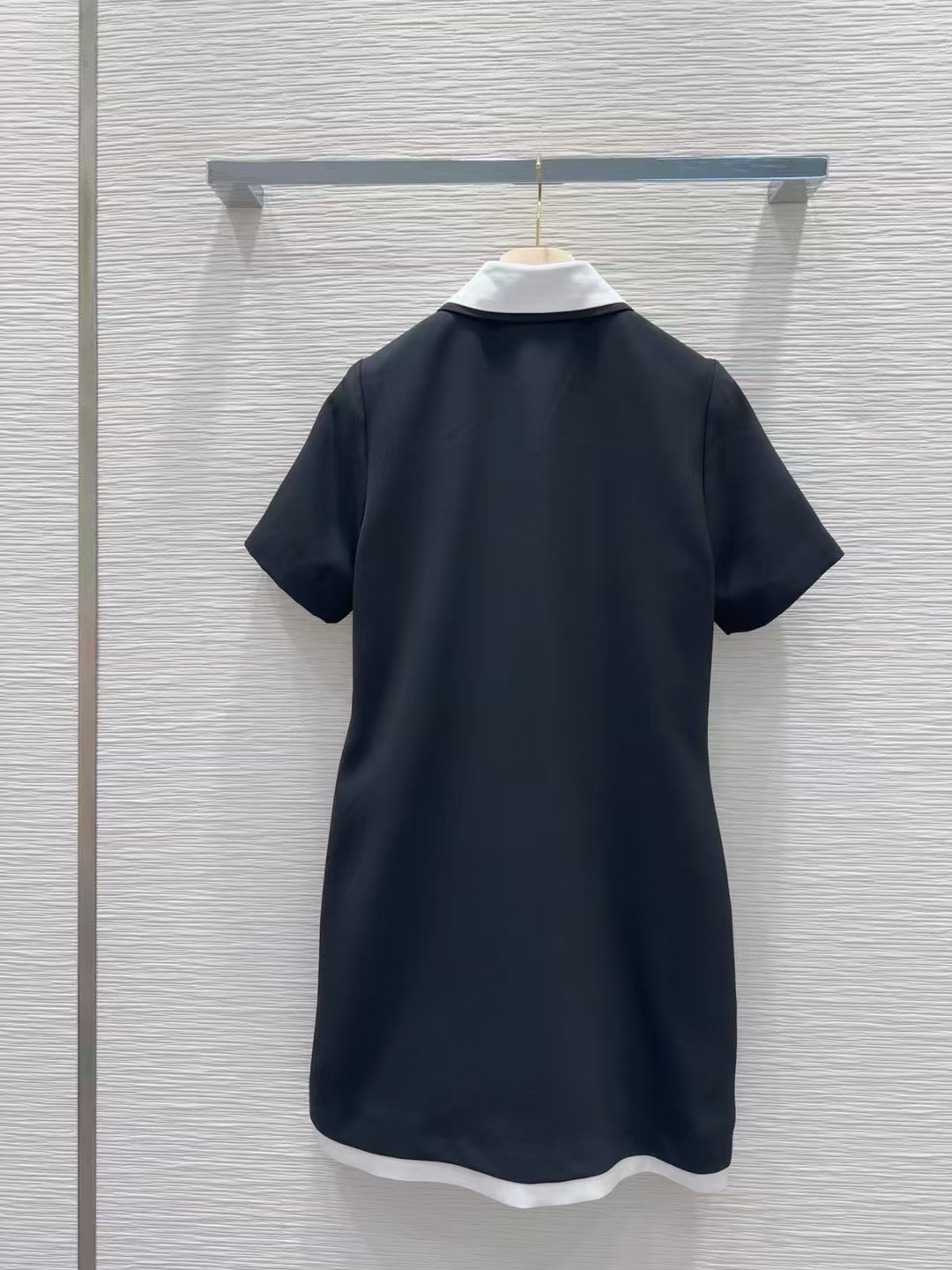 Double collar skirt