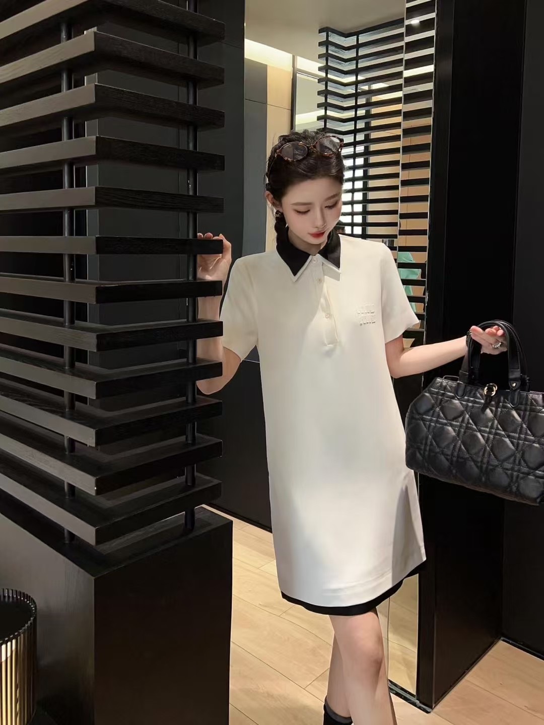 Double collar skirt