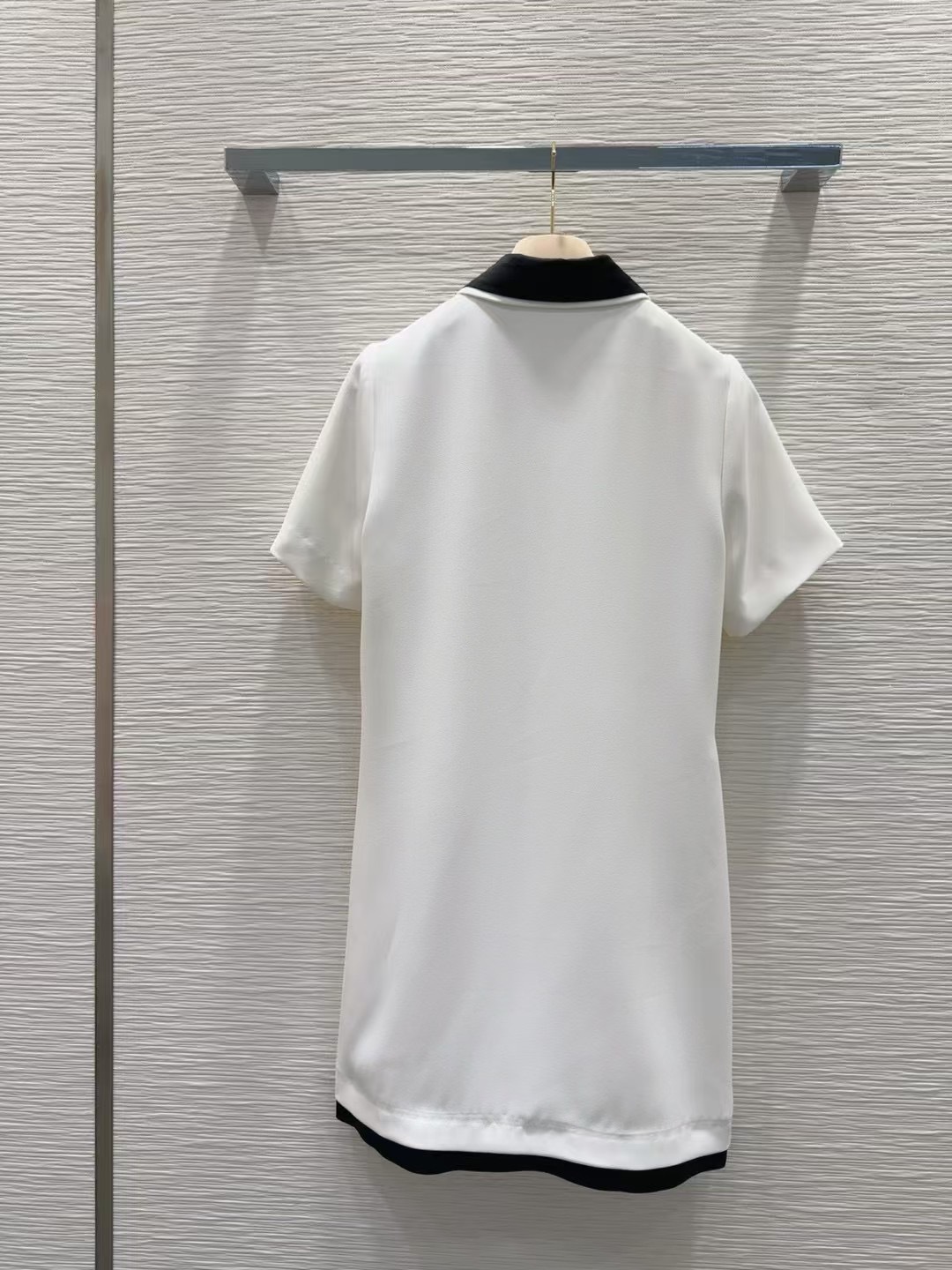 Double collar skirt