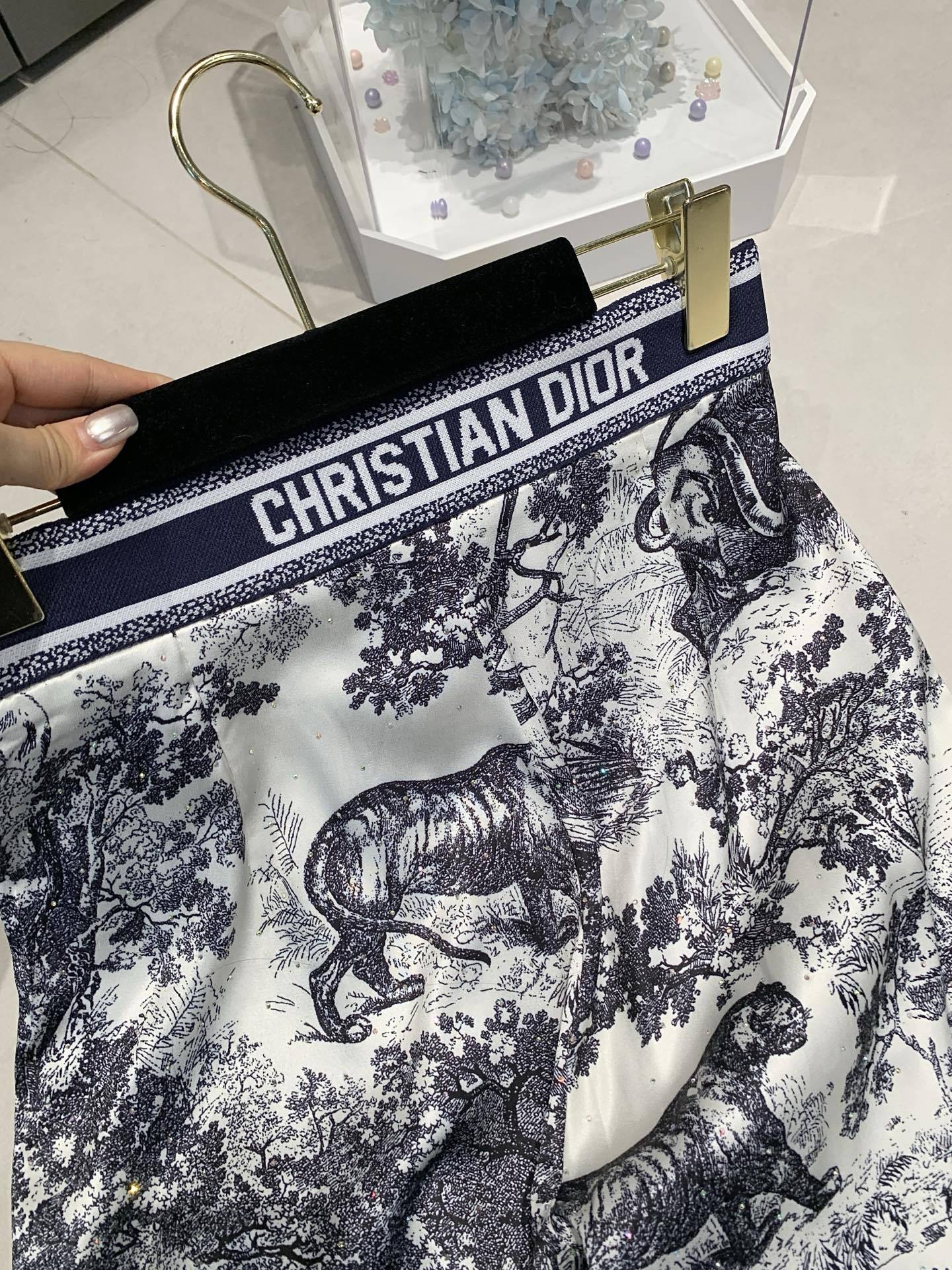 Short-sleeved high-waisted trousers suit