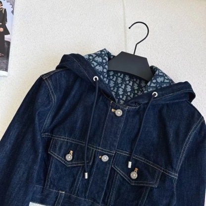 Short hooded jacket + straight jeans set