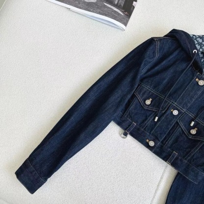Short hooded jacket + straight jeans set
