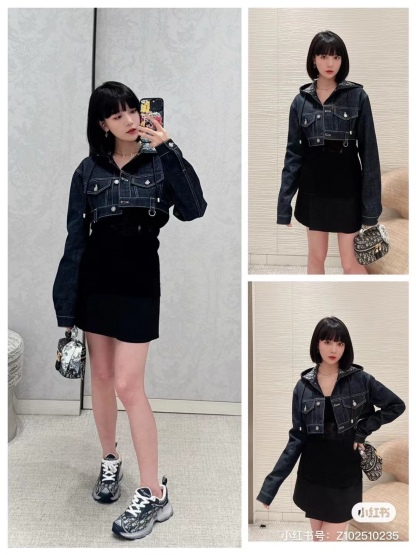 Short hooded jacket + straight jeans set