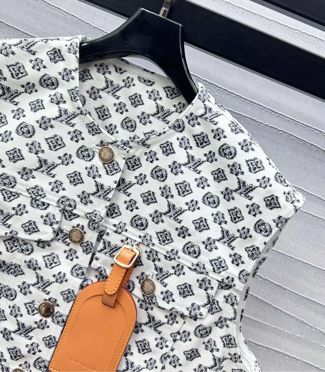 Printed Cropped Vest