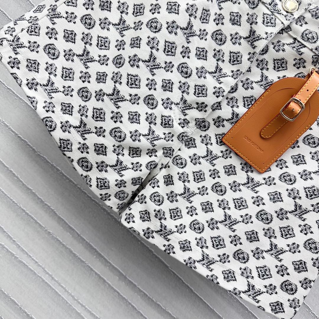 Printed high waist shorts