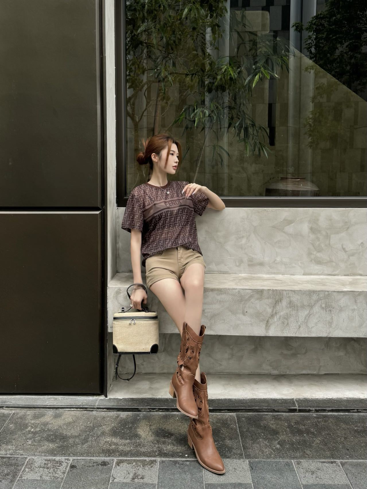 Transparent letter short sleeves