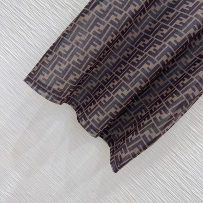 Transparent letter short sleeves