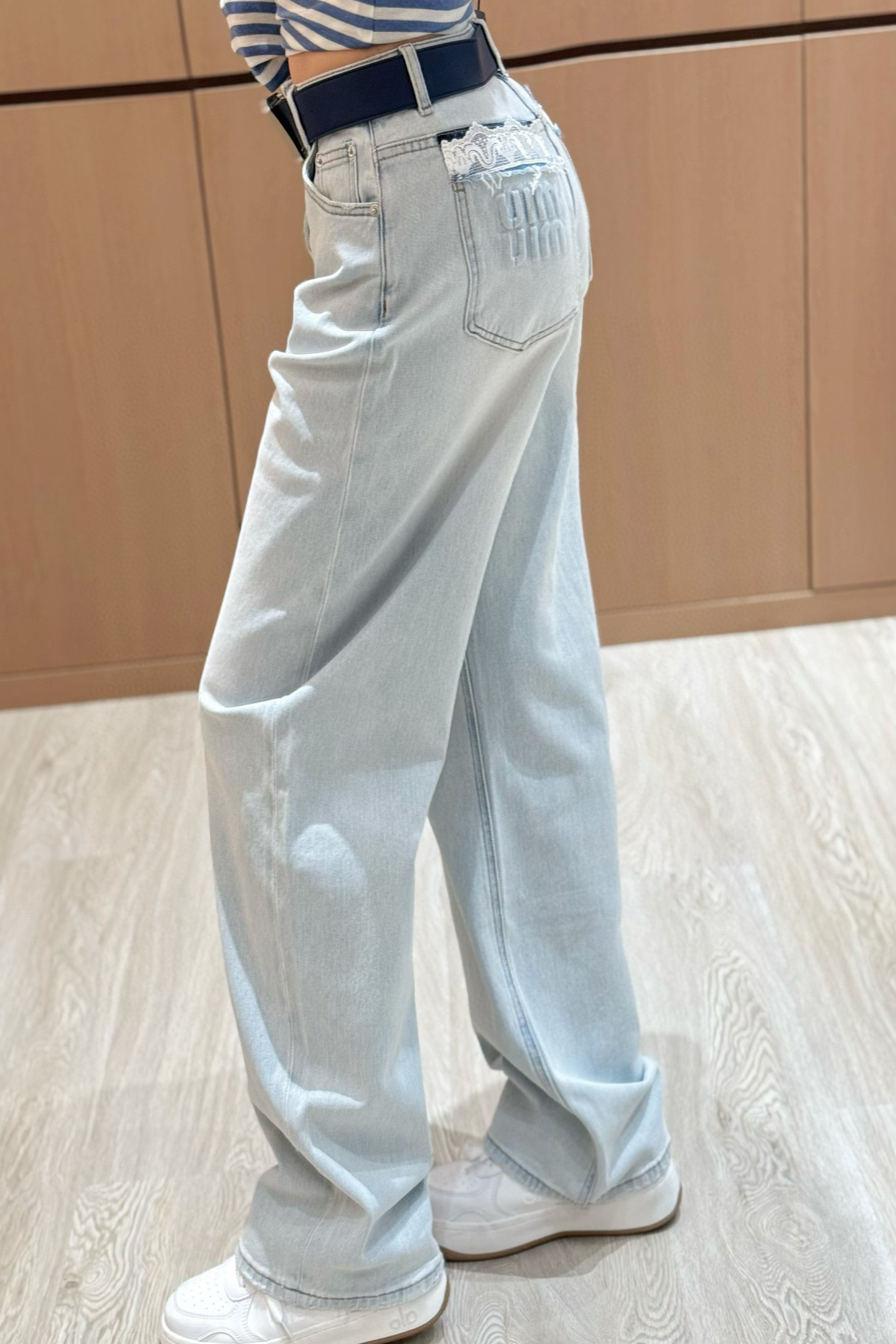 Back Pocket Embossed Lace Denim Pants