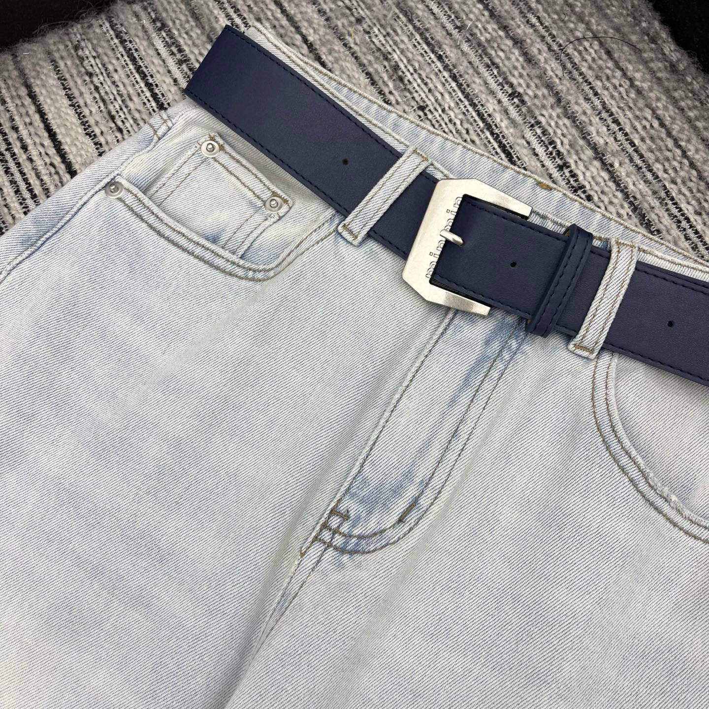 Back Pocket Embossed Lace Denim Pants