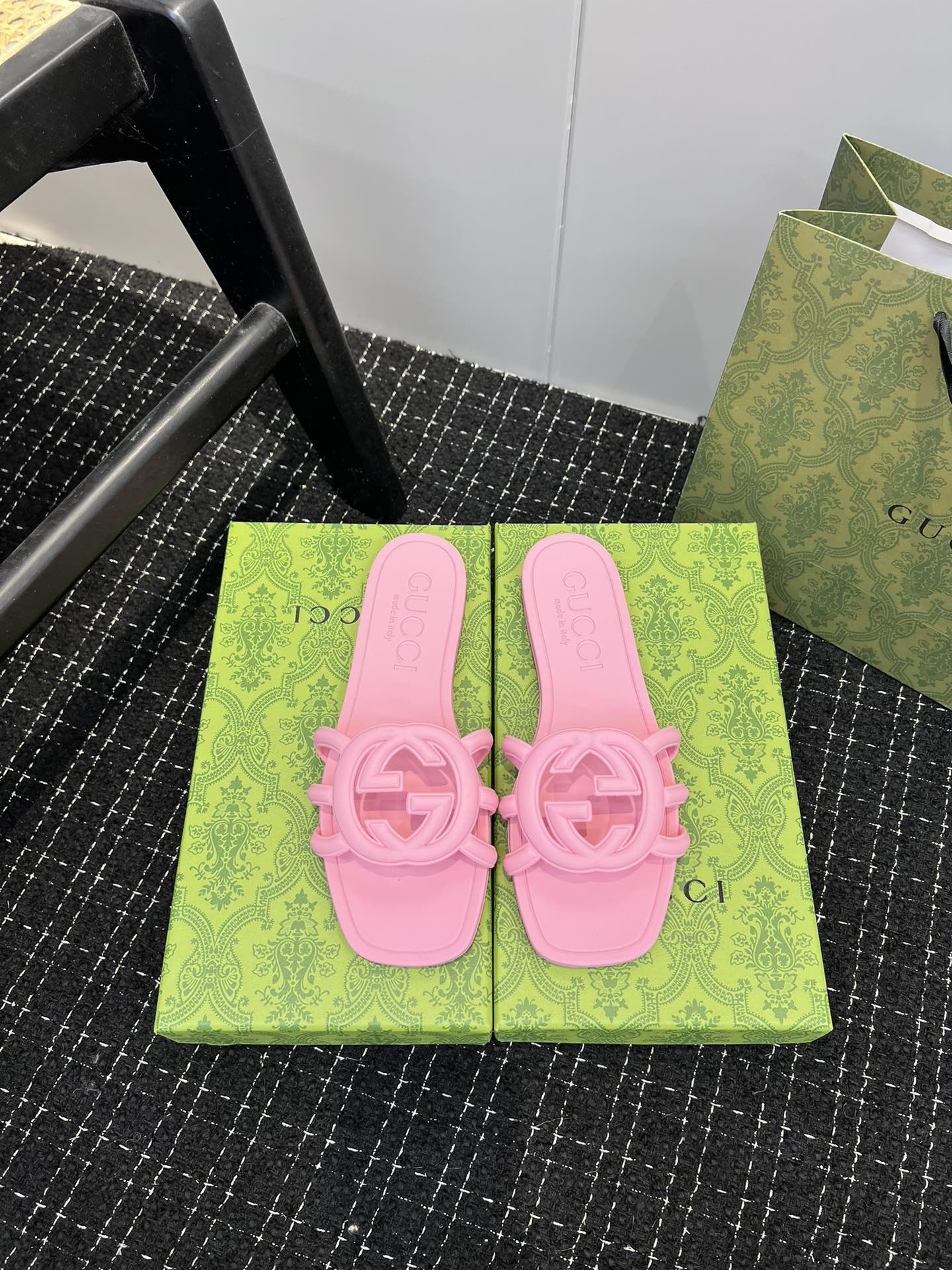 Beach jelly shoes hollow slippers