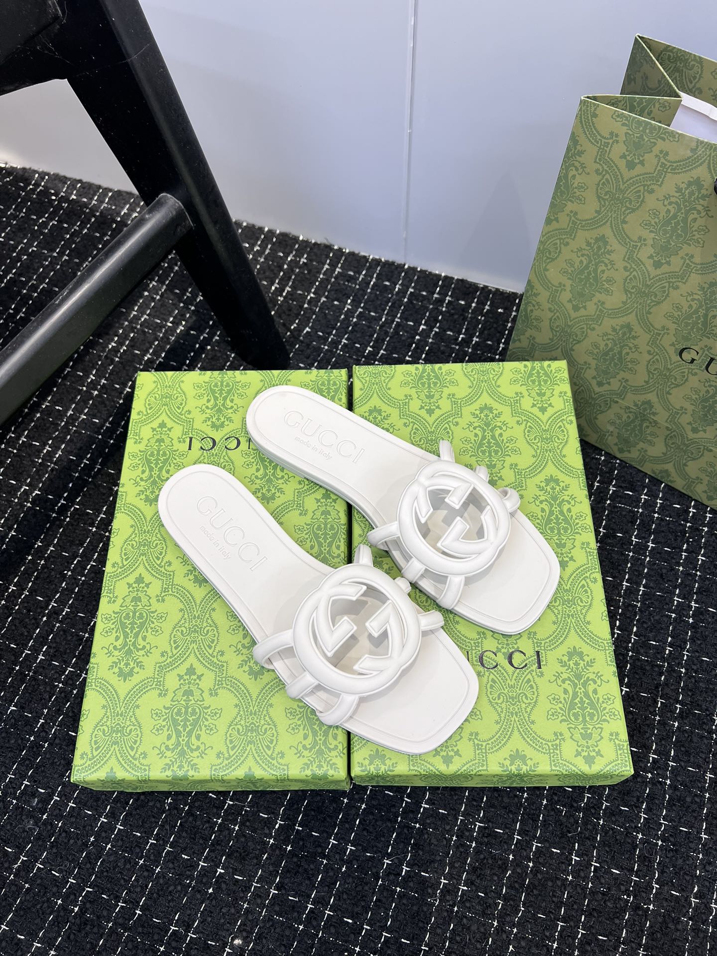 Beach jelly shoes hollow slippers