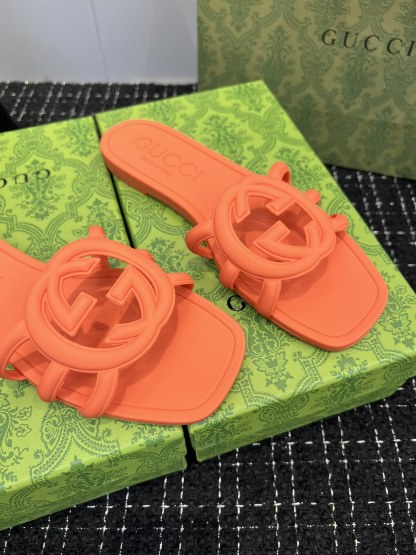 Beach jelly shoes hollow slippers