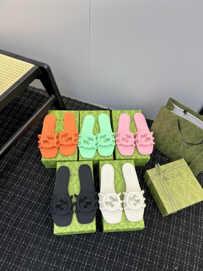 Beach jelly shoes hollow slippers