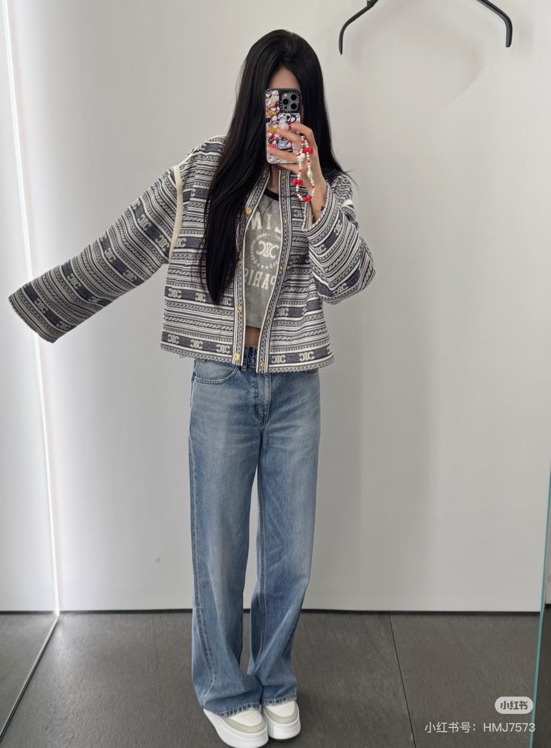 Loose crew neck jacket