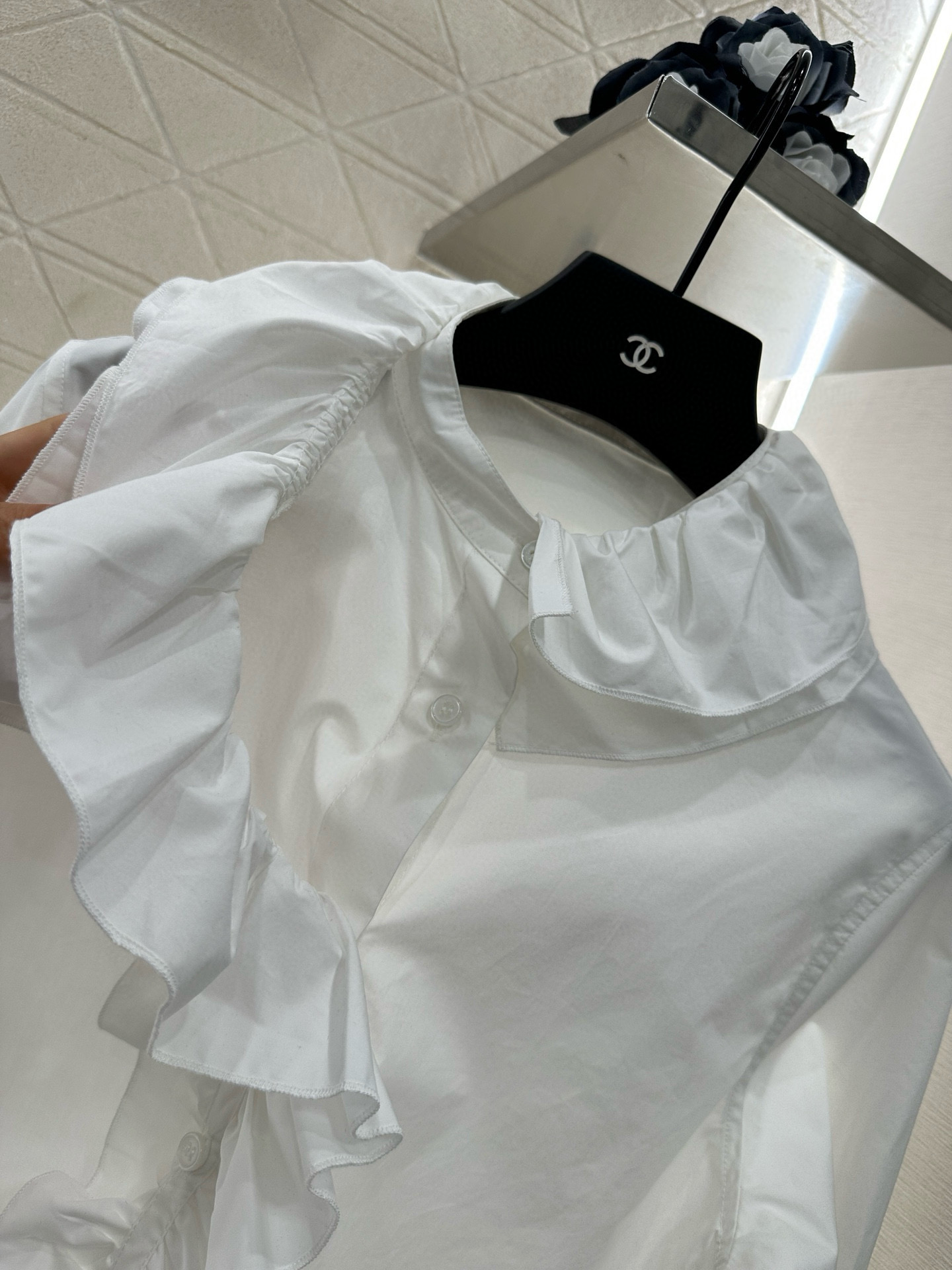 Detachable 3D lace ruffled shirt