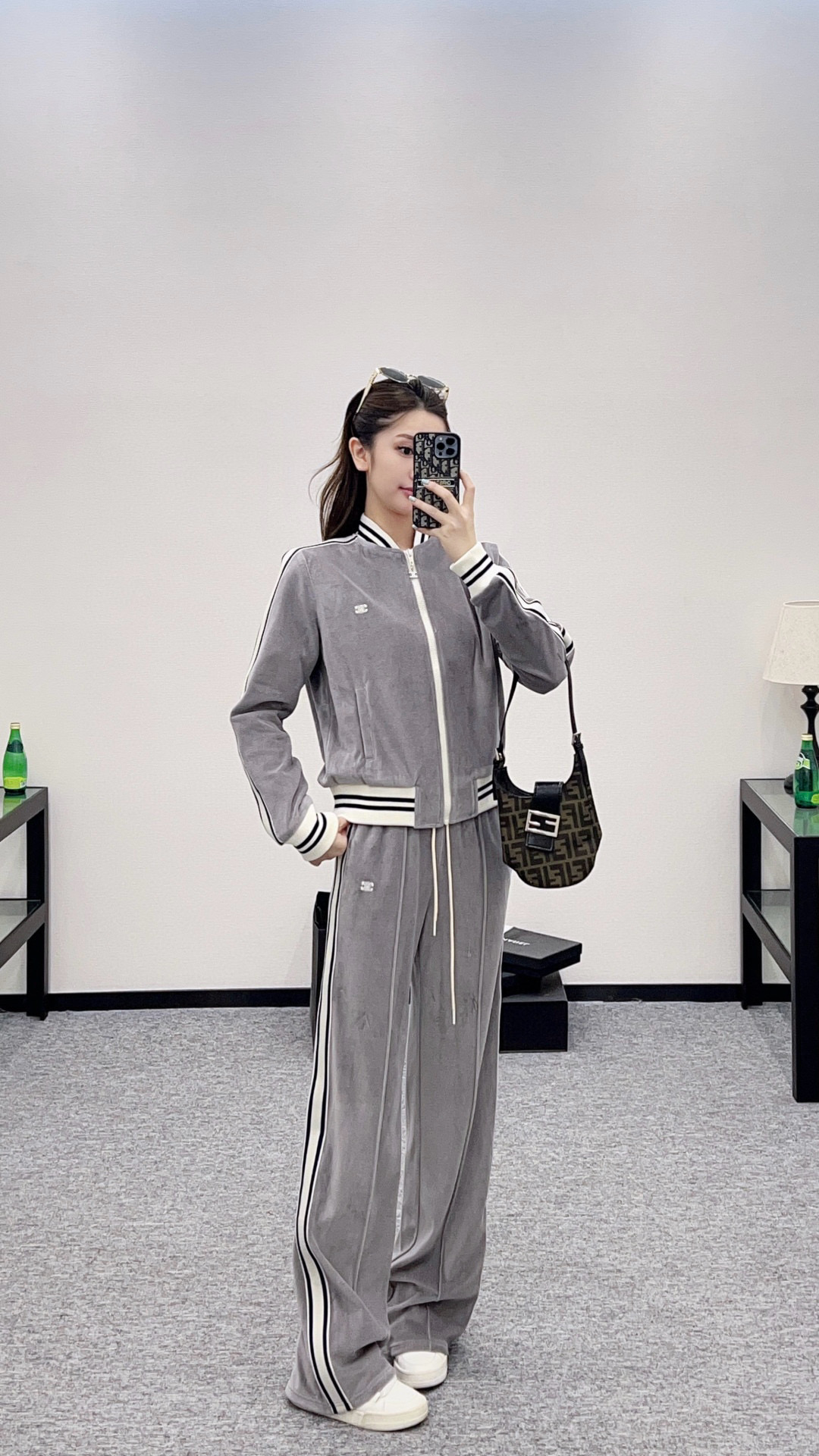 Zippered jacket and trousers set