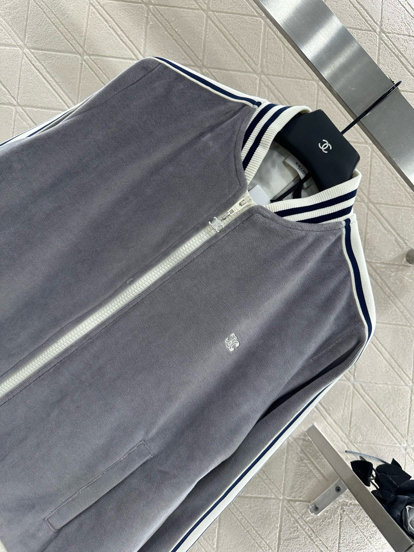 Zippered jacket and trousers set