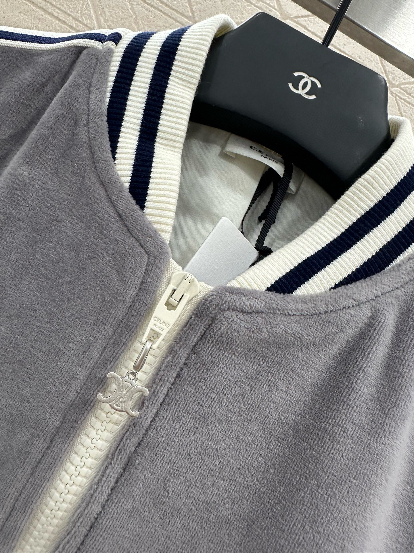Zippered jacket and trousers set