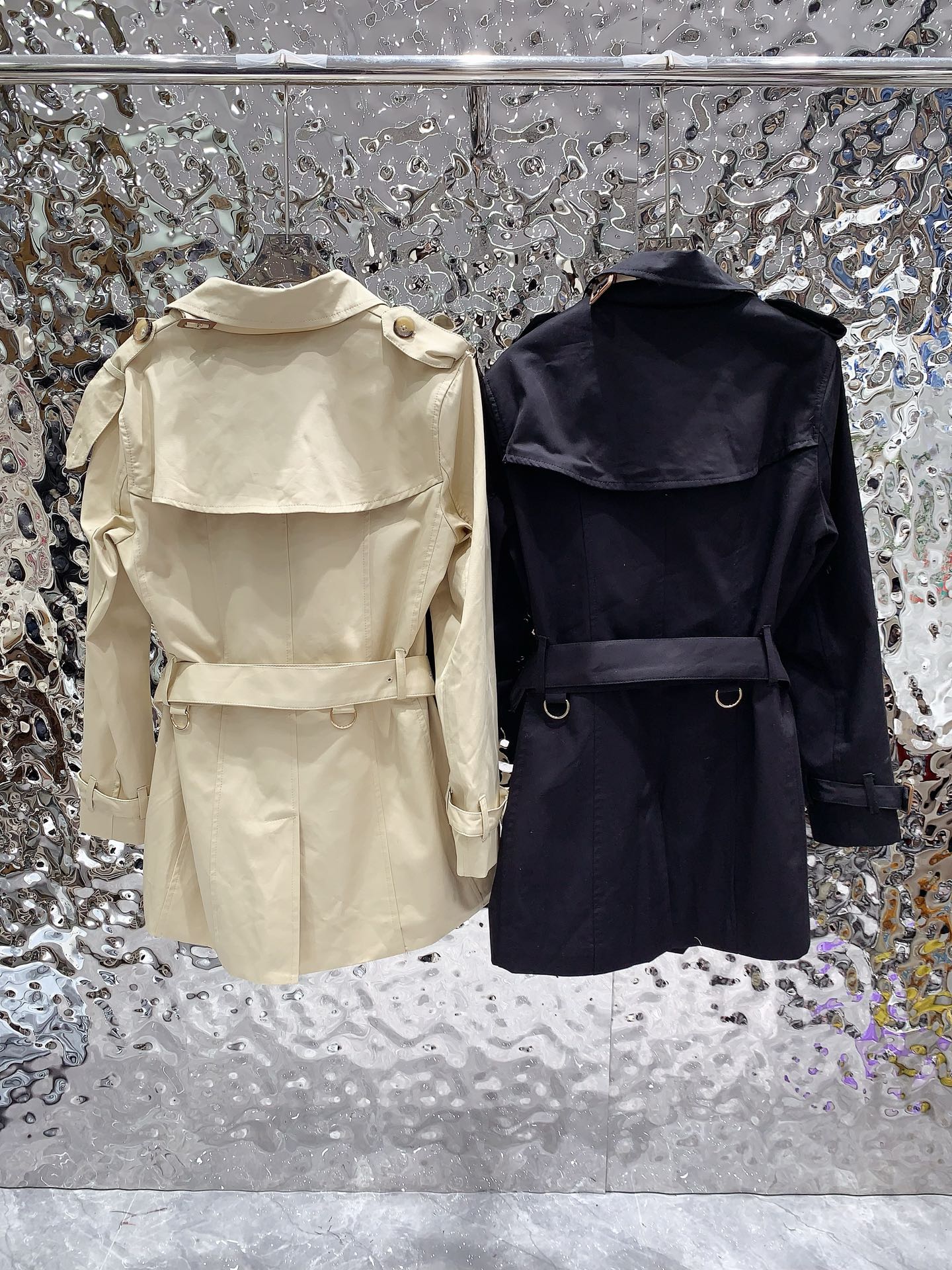 mid-length waterproof windbreaker