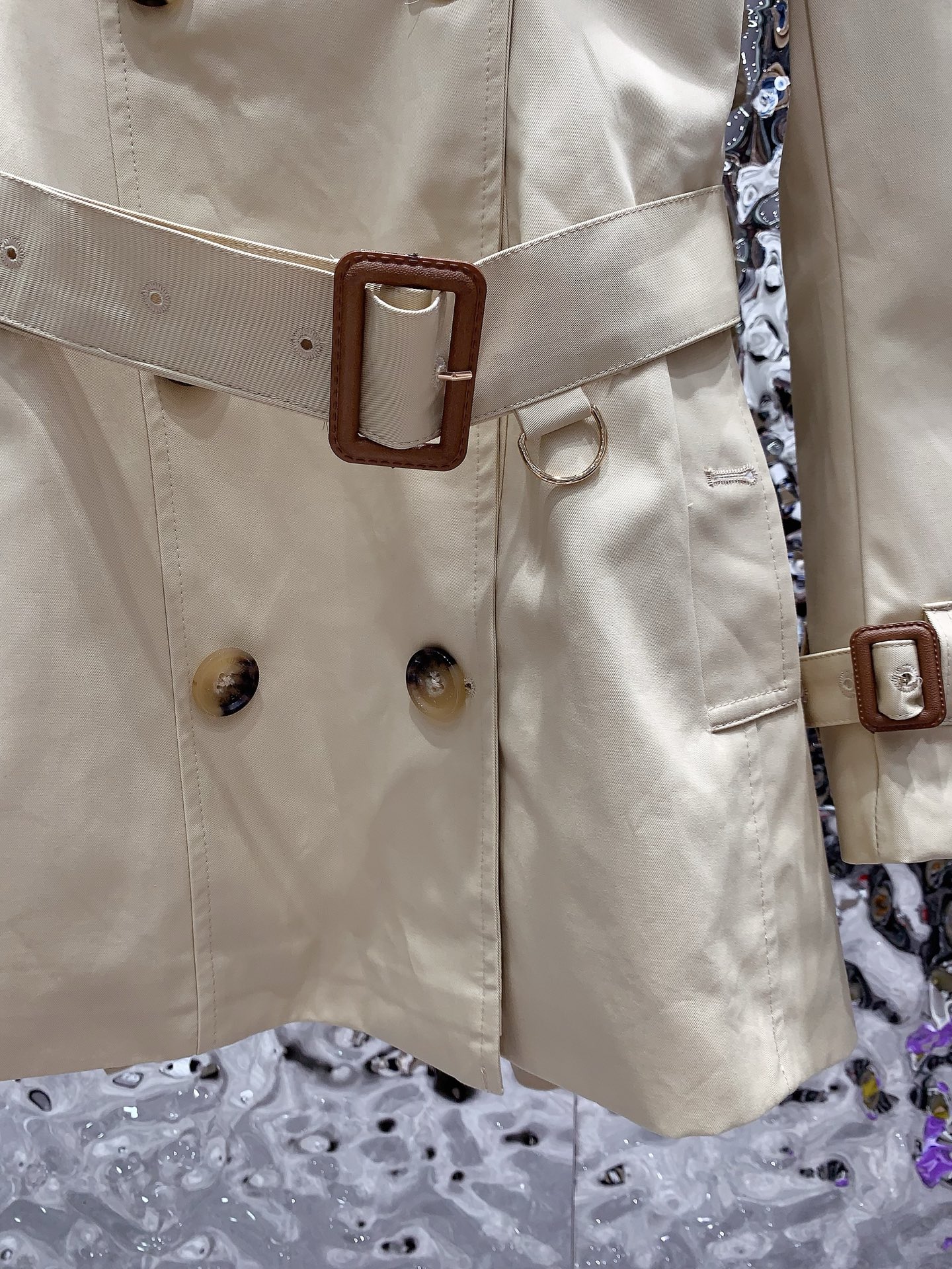mid-length waterproof windbreaker