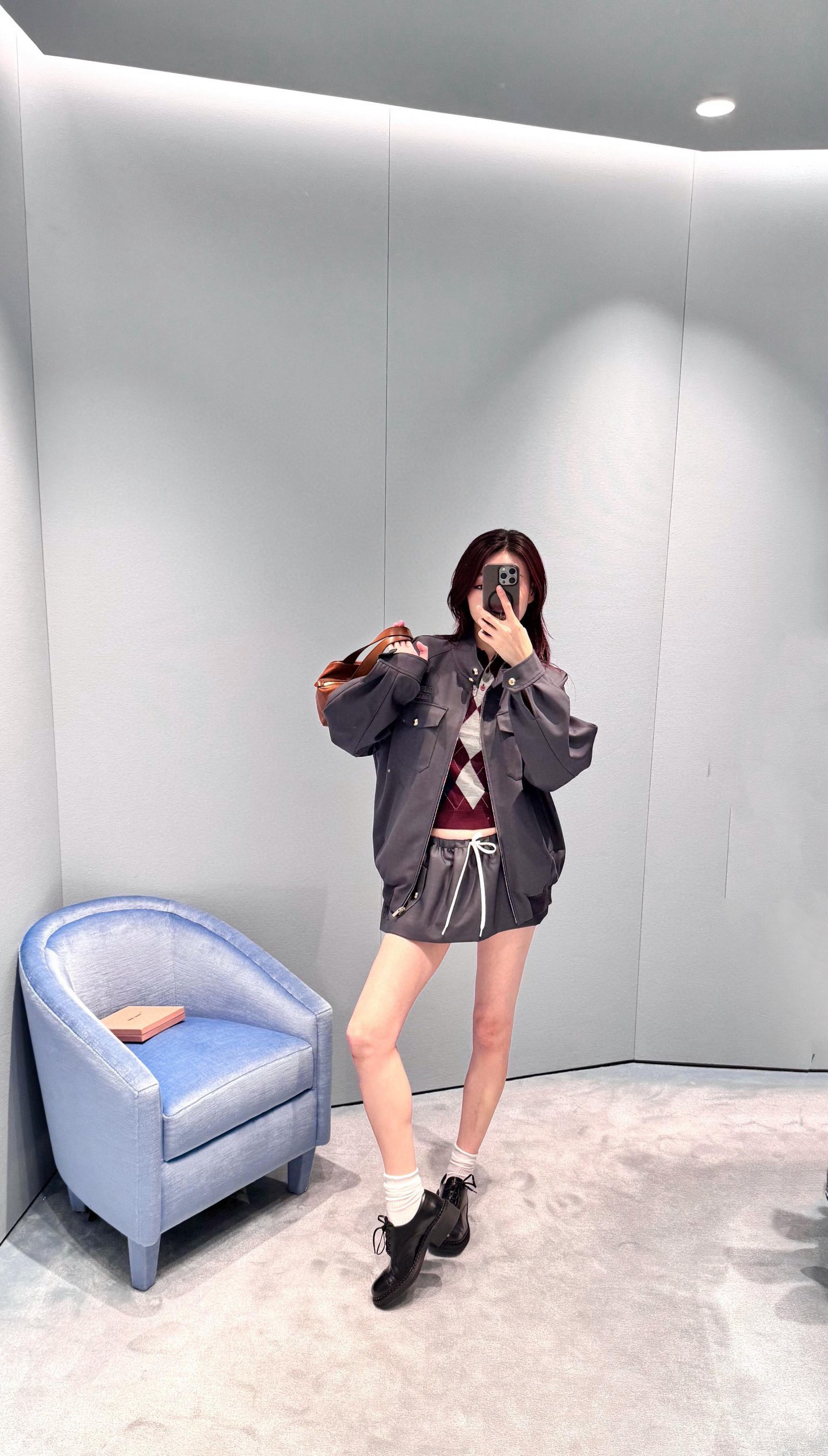 Stand-up collar appliqué zip-up jacket