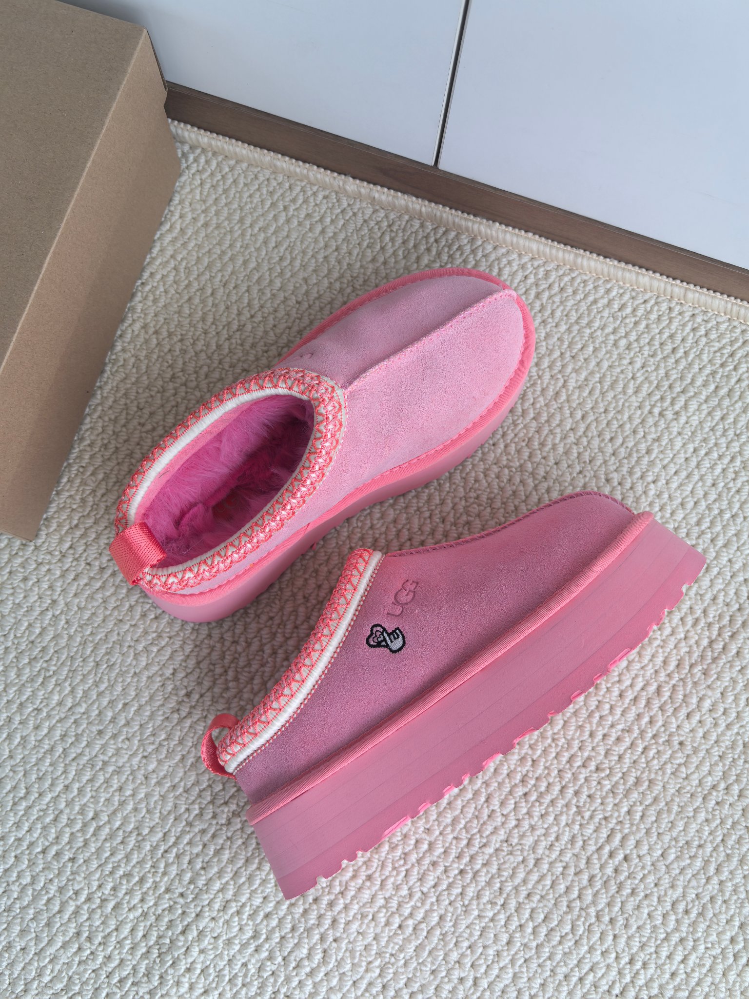 Home snow boots 