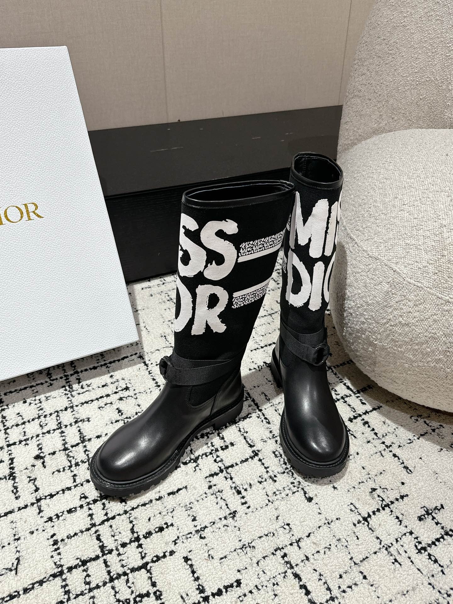 Letter canvas graffiti biker boots