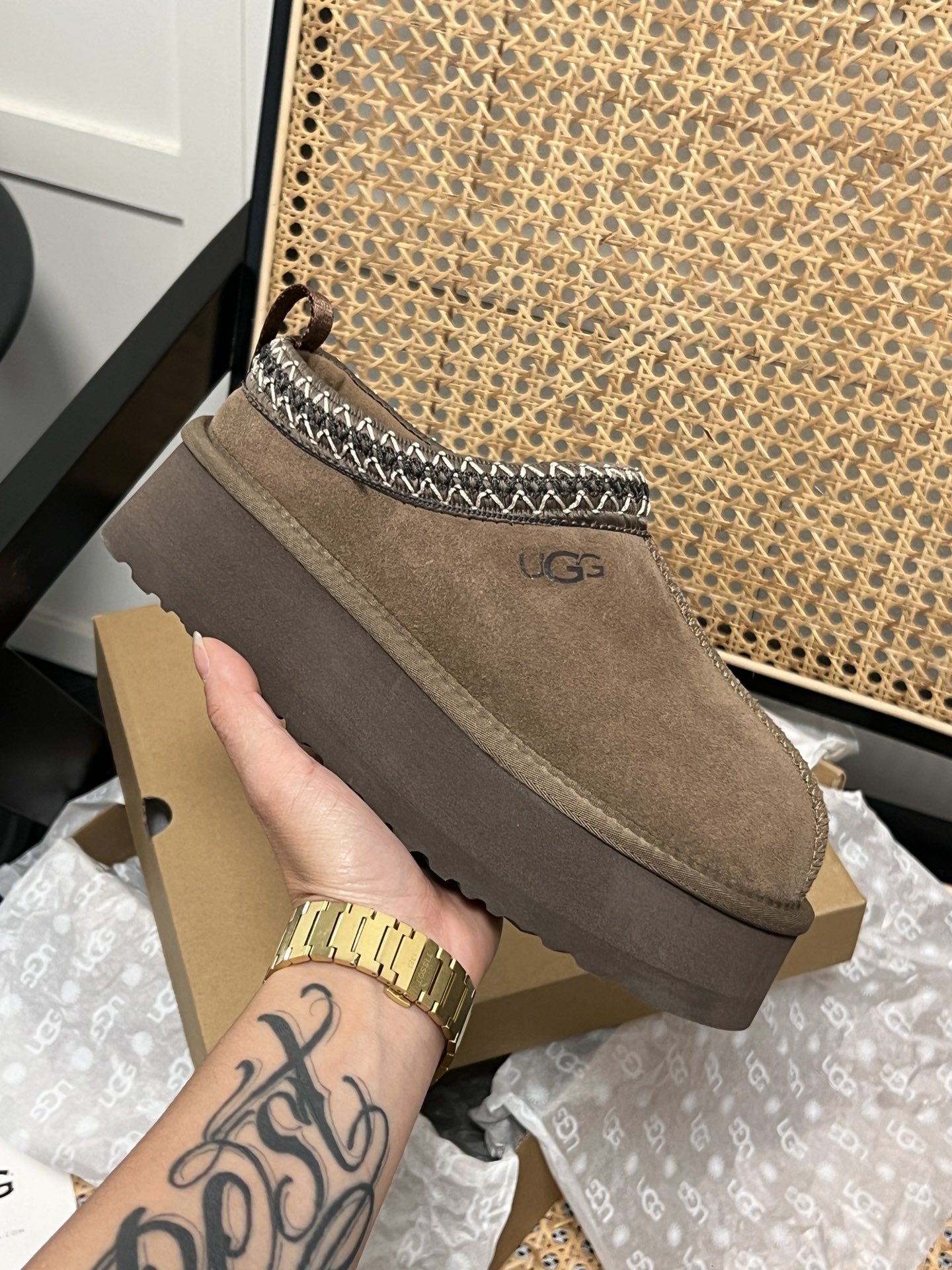 Winter thick-soled fur boots