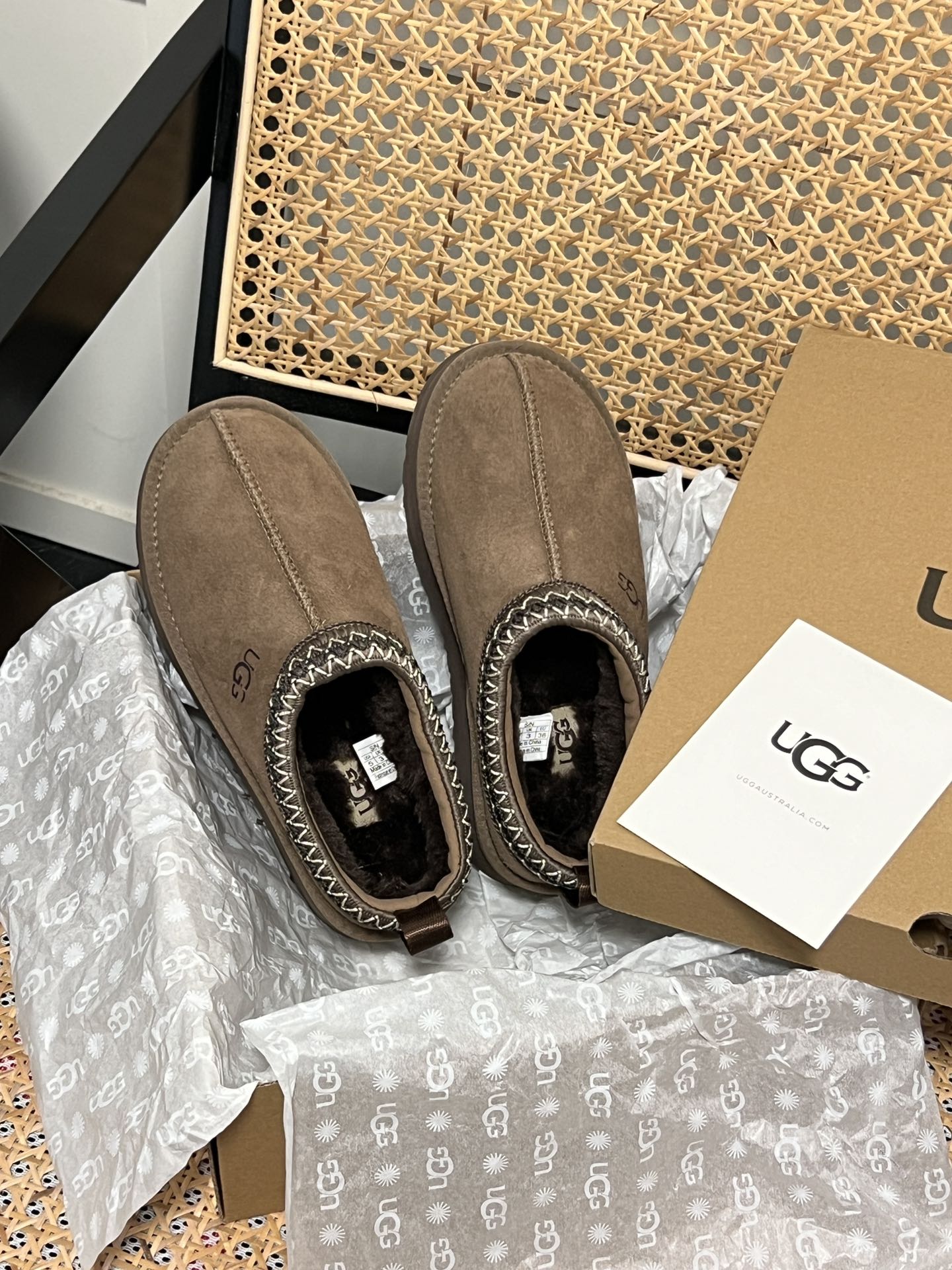 Winter thick-soled fur boots