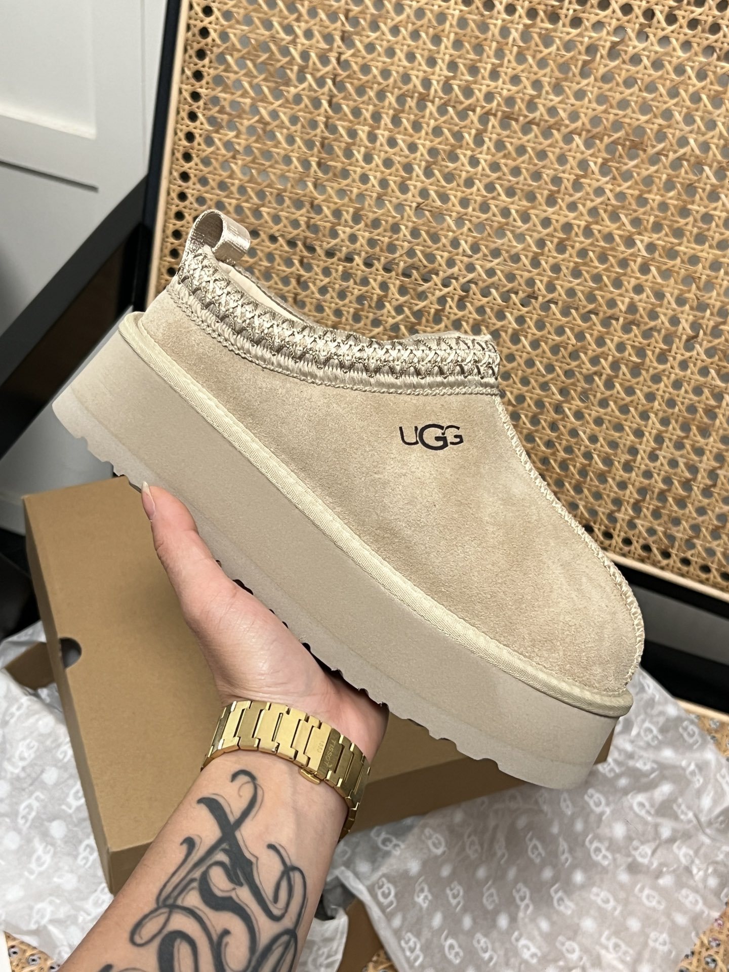 Winter thick-soled fur boots