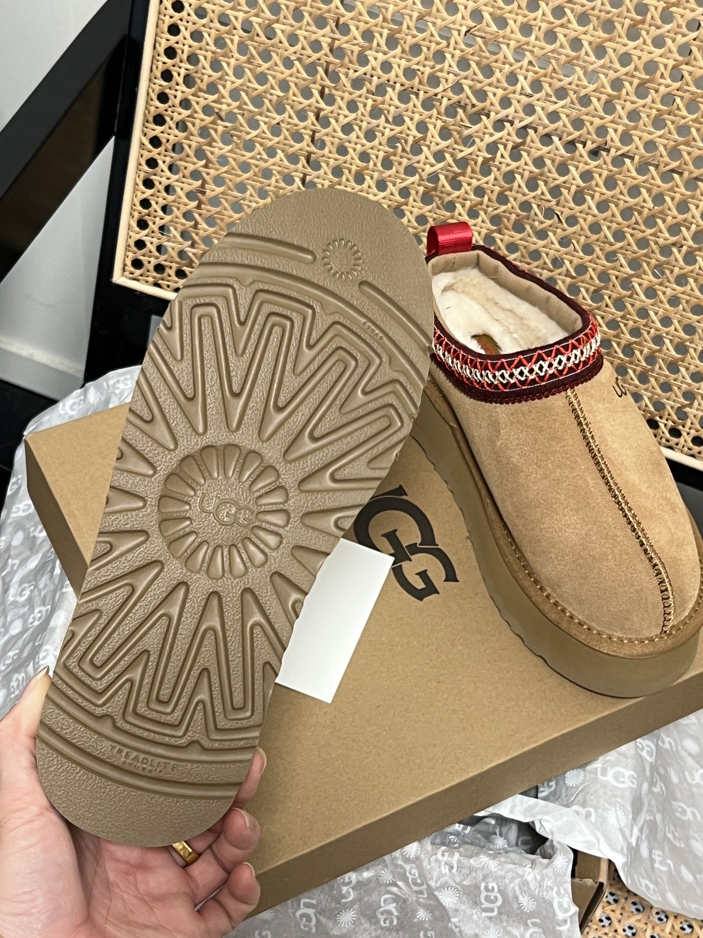 Winter thick-soled fur boots