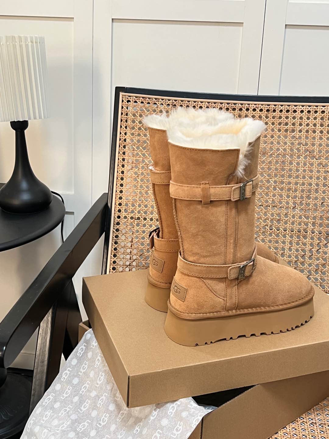 Knight boots