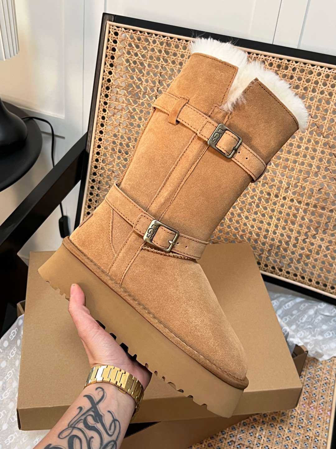 Knight boots