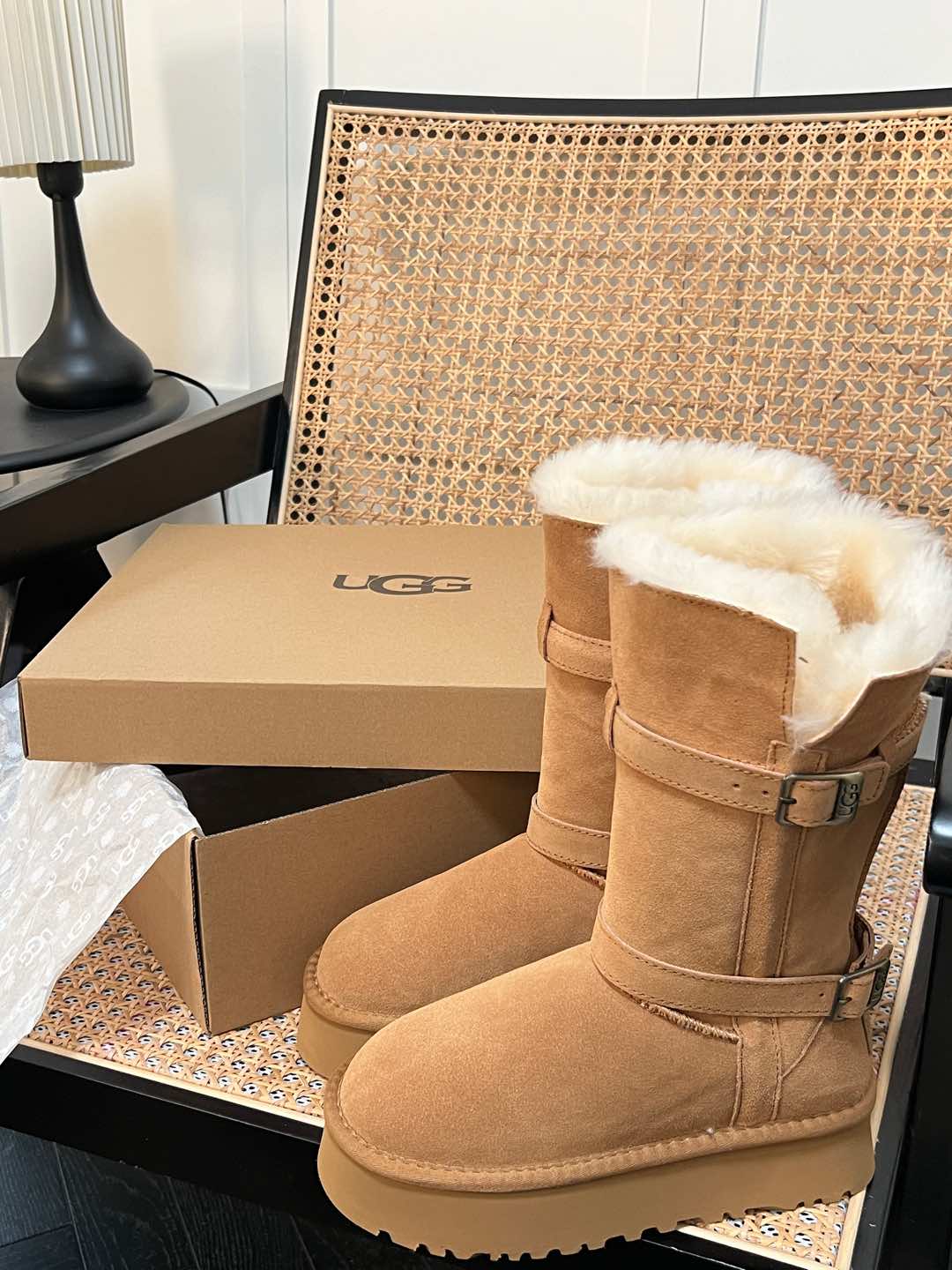 Knight boots