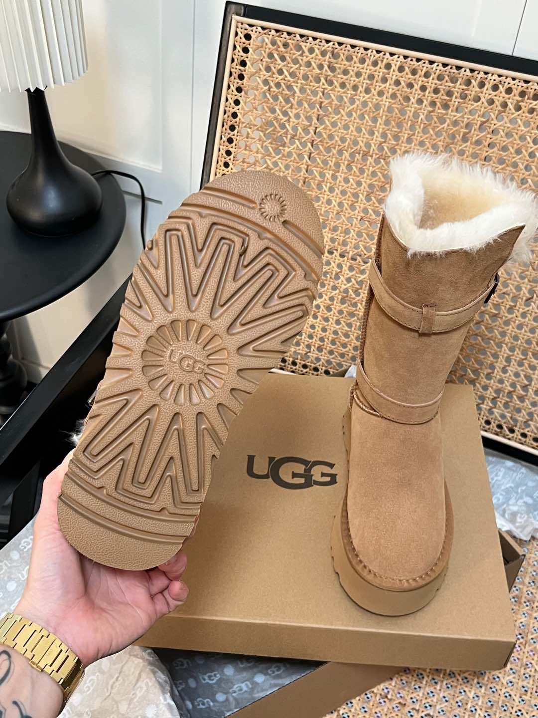 Knight boots