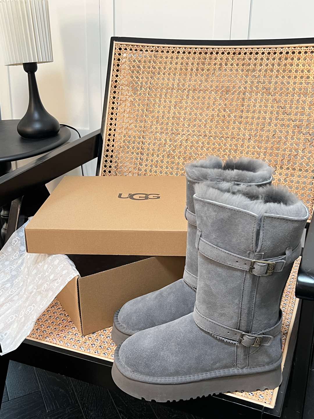 Knight boots