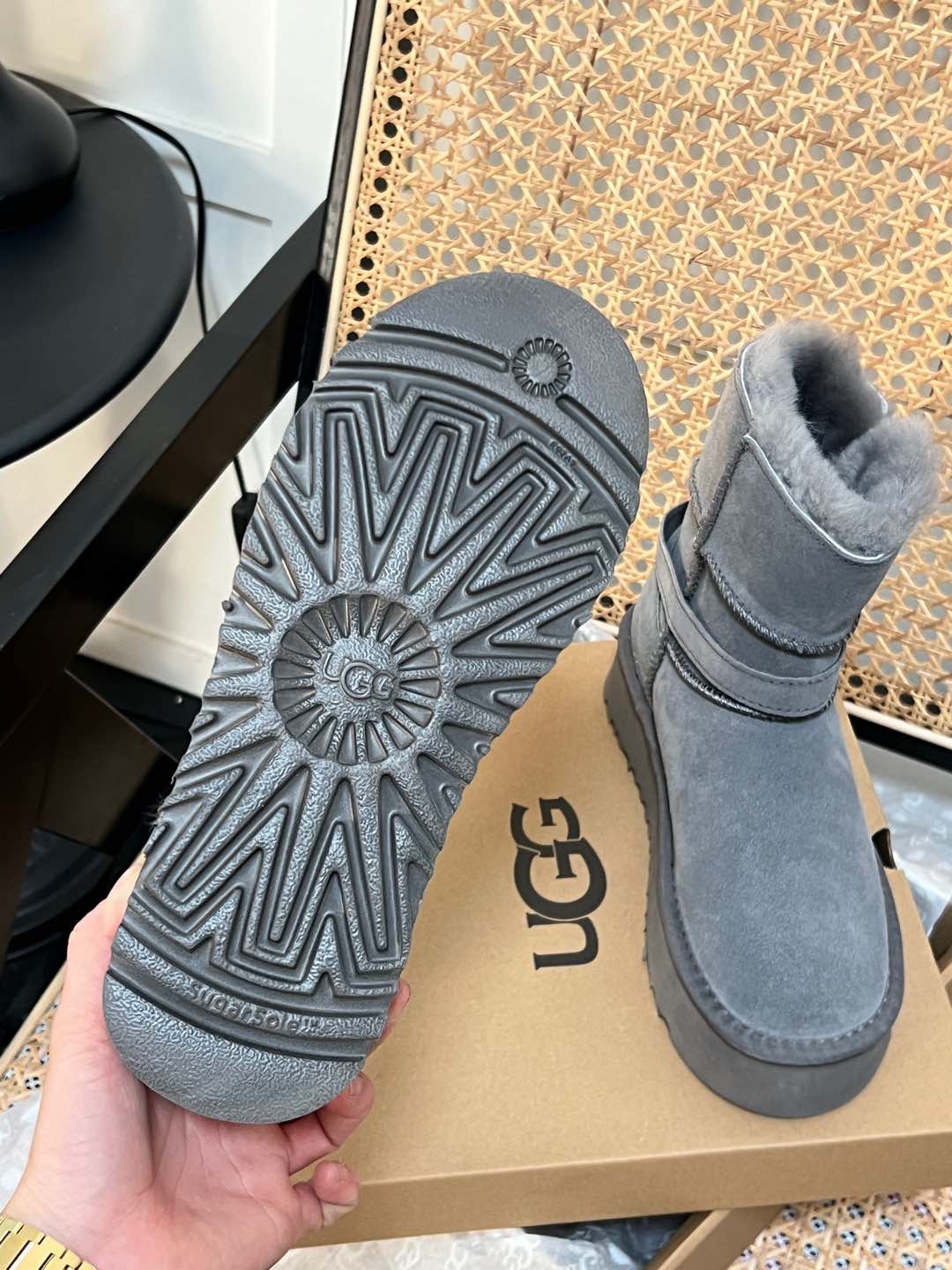 Knight boots